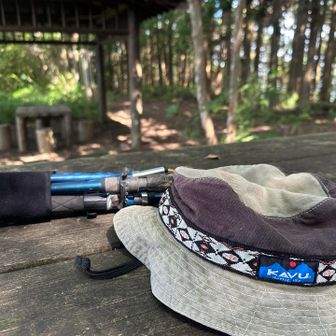 雨引山山頂で休憩