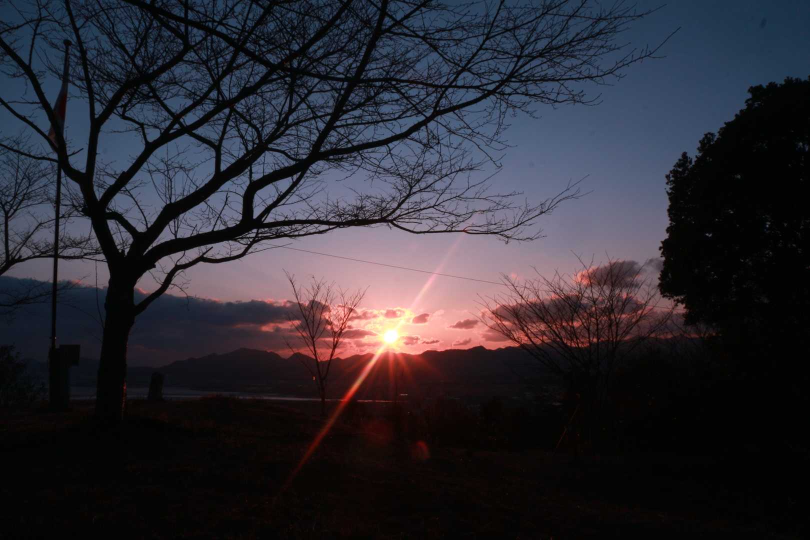 久々に城山に来ましたが相変わらず良い夕陽スポットですね♪