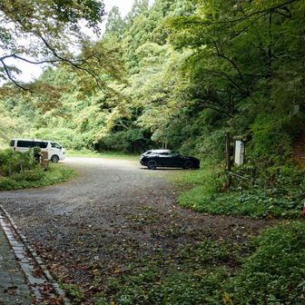ようやく五ヶ峠へ😝
休む事なく↗角田山へ🚶