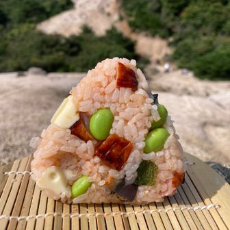焼豚と枝豆のケチャップおにぎり🍙
