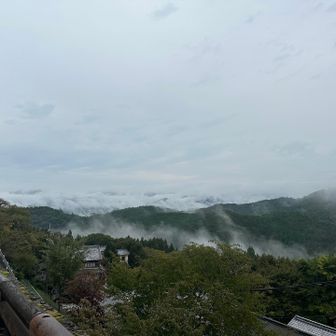 ん？少し雲海も晴れてきたかな？