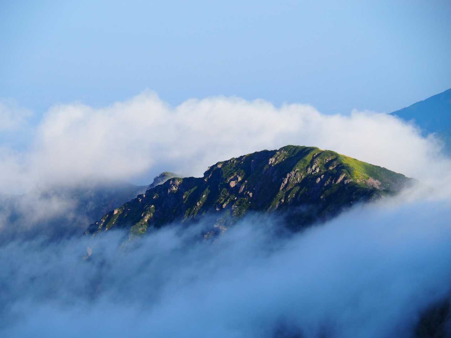室堂登山口-浄土山-獅子岳-ザラ峠-五色ヶ原-一ノ越 周回コースの写真