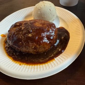 ハンバーグは１個だけ