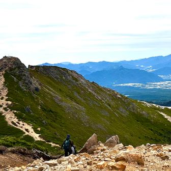 あそこの東天狗岳に
もうちょい頑張って💪