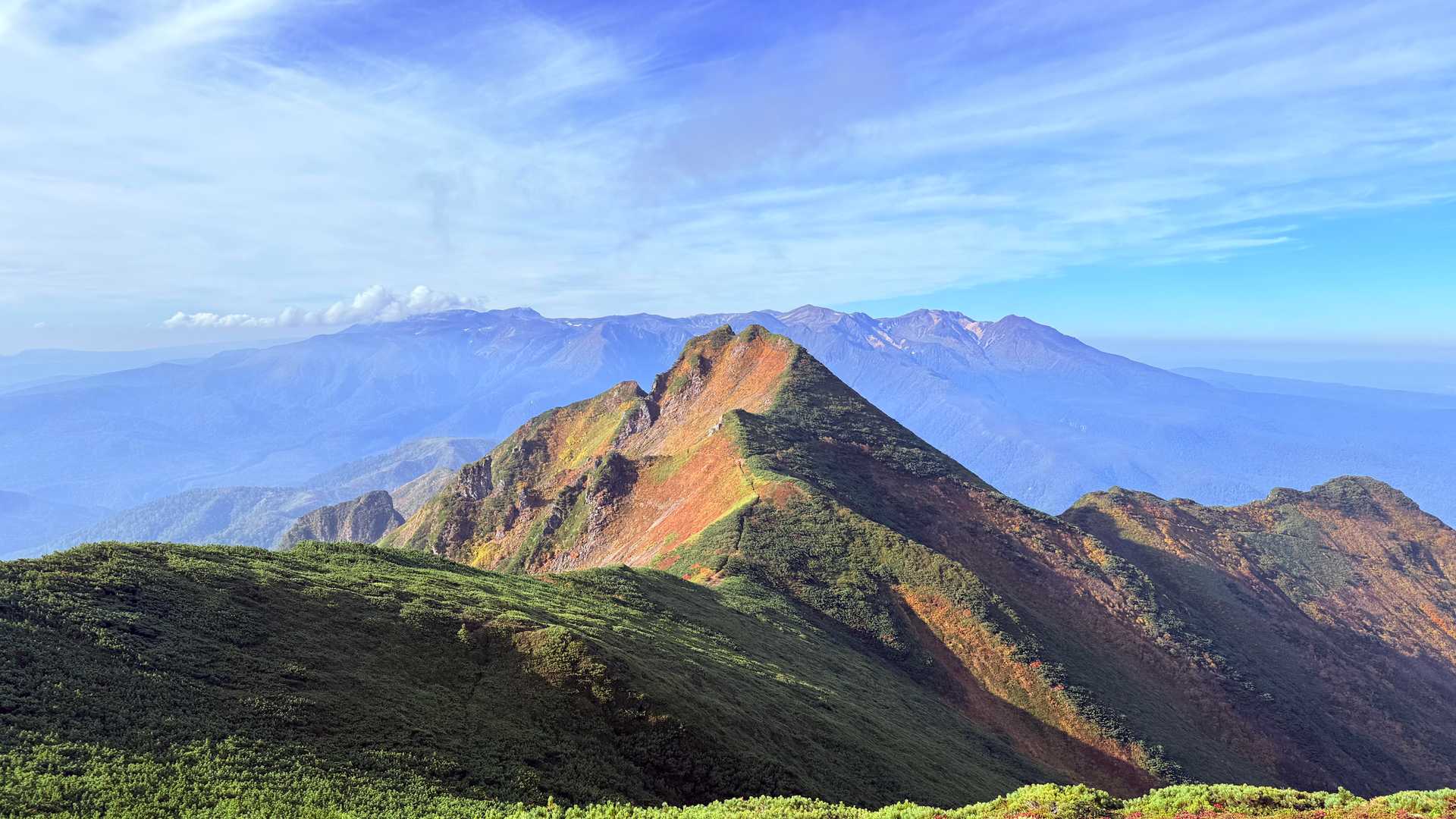 ニセイカウシュッペ山往復 | 切り立つ絶壁「大槍」を眺めながら細長い
