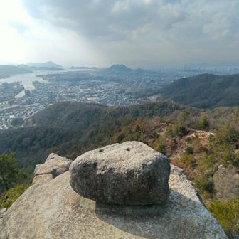 では今年も『地獄岩』も見納め🤭こちらも又来るね👍️
