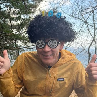 風が吹いてて、テイクファイブ目🖐️ｶｧｰｯﾄ🎥
早くしないとアフロに引火するシステムです🔥😌🤣❗️❗️ｵﾒﾃﾞﾄ~🙌