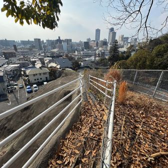 街中？変なとこに下りてきました