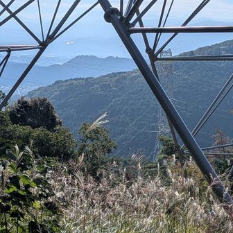 おっと！
🌾🌾🌾景色みえた〜👀
紀見峠の駅て書いてあったかな