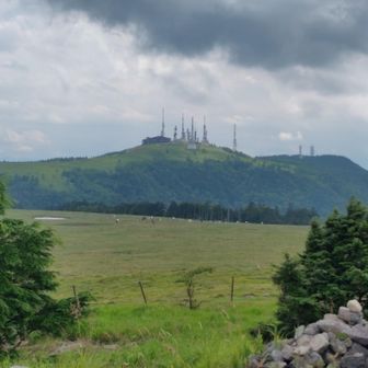 王ケ頭のテレビ塔も見えます