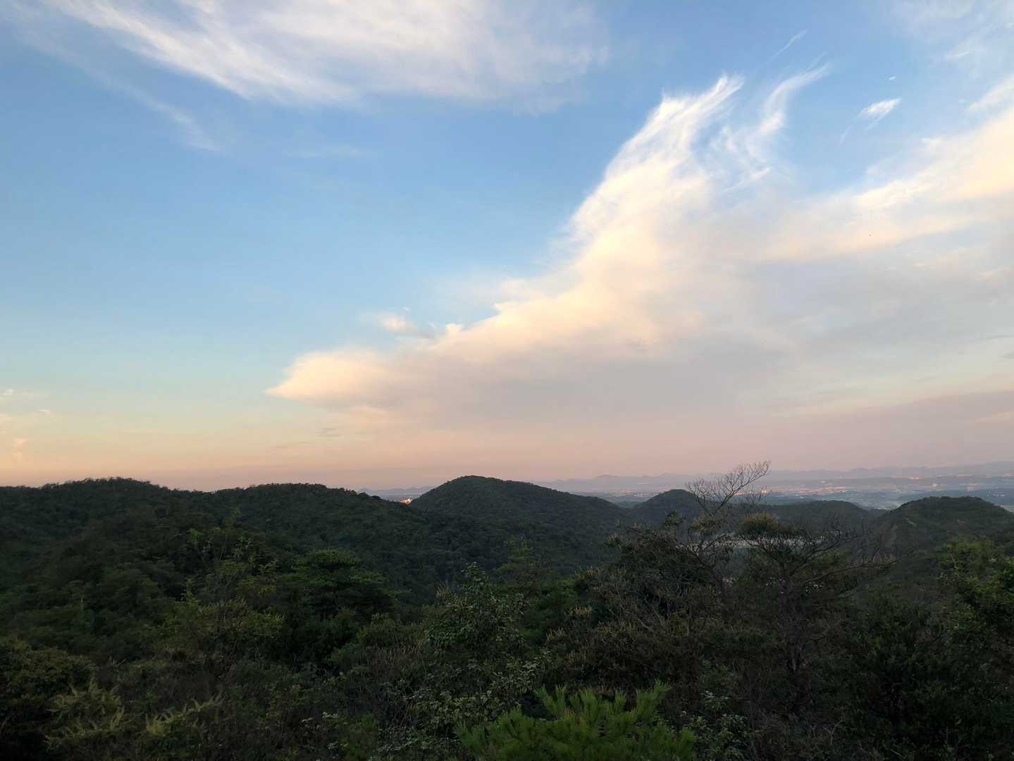5時すぎ、登山スタート。
過ごしやすい気温で秋を感じます🍂