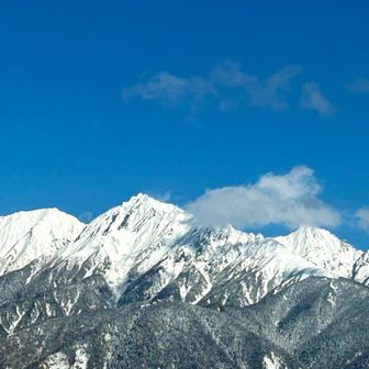 途中、雲に隠れていたけど、山頂に着くタイミングで晴れてラッキー