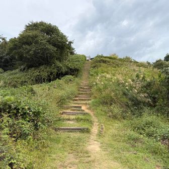 帆掛山へ