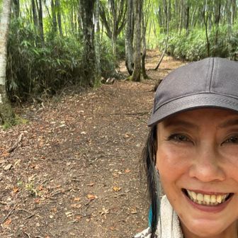 とか遊んでたら無事下山🙌

やはり最高峰⛰️平和な時間が流れました(*ﾟ▽ﾟ)ﾉ冒頭ボロクソ書きましたが、なんや言うてええお山💚眺望ええし、涼しいし🎵ただこのルートは二度と、、、🤷‍♀️もし来るならぶん回しとやらをしたいもんですo(^▽^)o

さて明日は岡山県へ移動🚗💨
岡山と言えばのあのお方がSPゲストに来てくれるとか🤗お楽しみに٩(๑❛ᴗ❛๑)۶

おしまい🍀