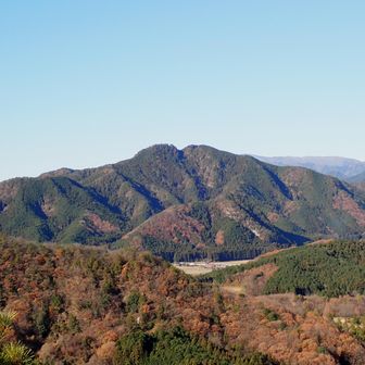 【栃百】二股山

すぐそこに見える…
紅葉はさすがに終了ですね💦
