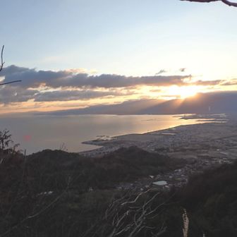 穏やかな朝で一年の始まりです😙