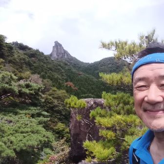 往路、屏風岩上部。
獅子岩の眺望(先々週のガスと違って、よく見えます!)。