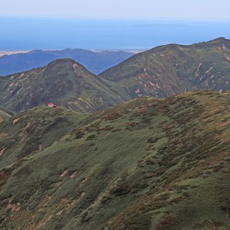 この稜線も見納め。ここからは初めての丸森尾根下りです。