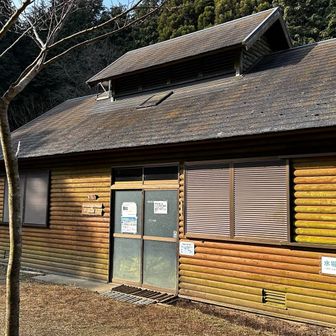 小屋がある
