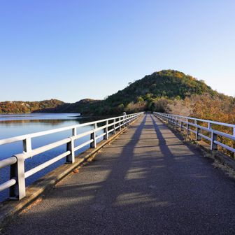 次に、湖南の秀峰「升田山」に向かいます。