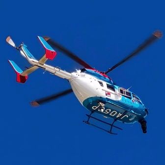 中日新聞のJA05CP。
しばらく上空を旋回していた