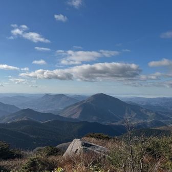 岩樋山から猫山⛰️ネーミングが良いですね。