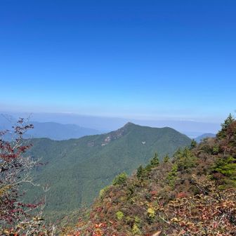 こちらもぐんま百名山の小沢岳⛰️
数年前に登頂済み👍