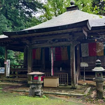 岩湧寺
