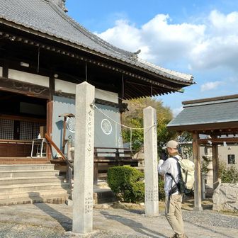 境内は🎍新年を迎える準備をしてて、忙しそうな雰囲気😅
私はそっと🙏手を合わせます。