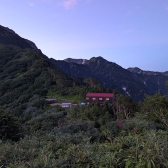 早月小屋見えた！