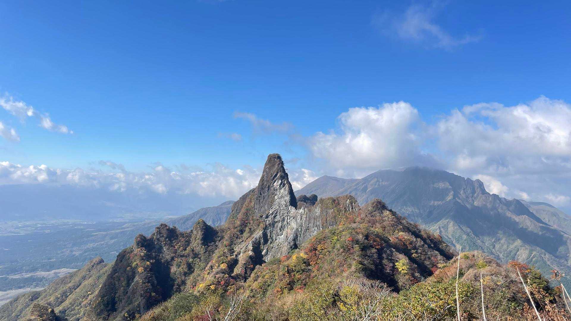 わわわ😍
🌫️が、いなくなってきたぞ！！！！！
ちょっと山頂で待っててよかった〜🤭