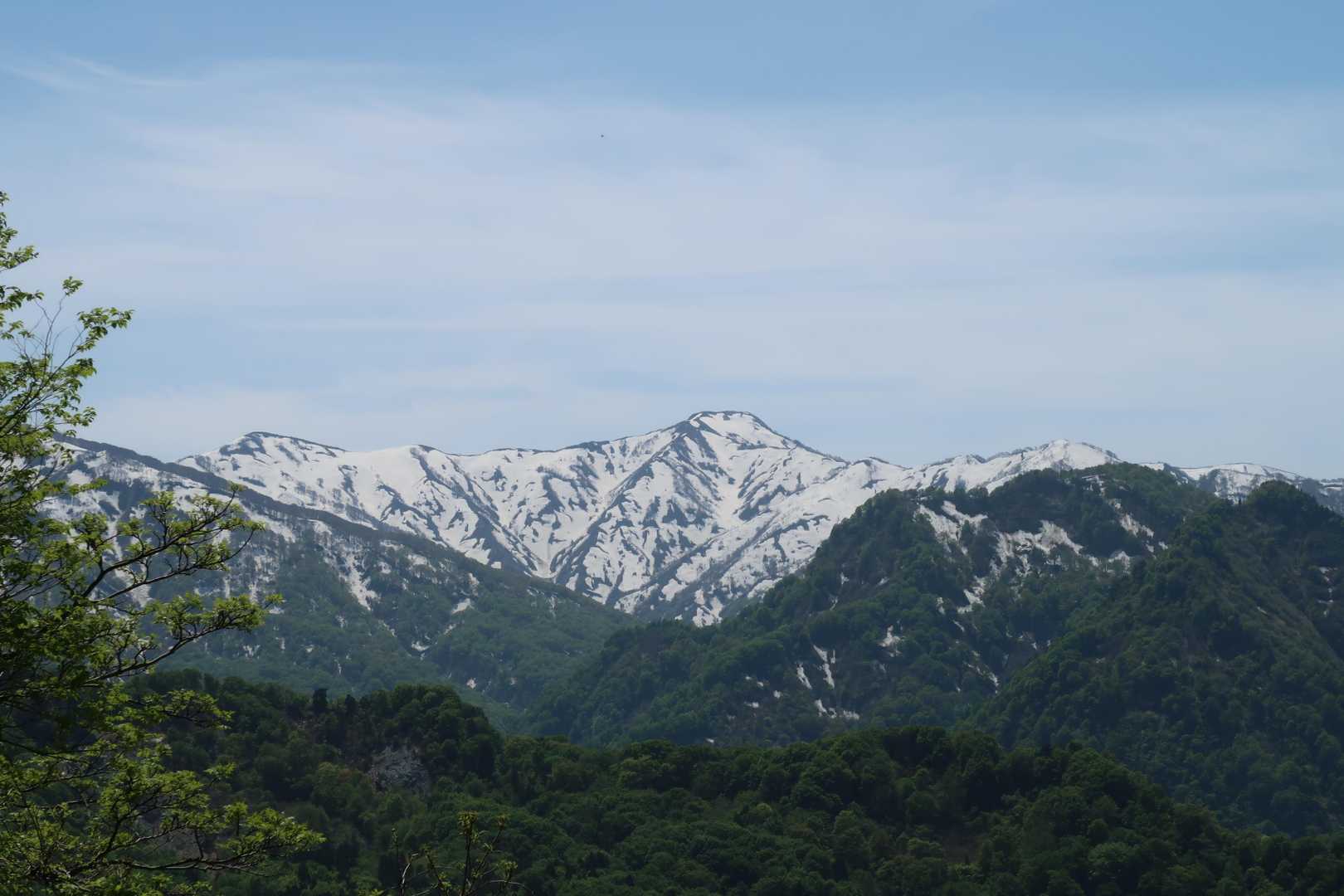 雪倉岳方面かな