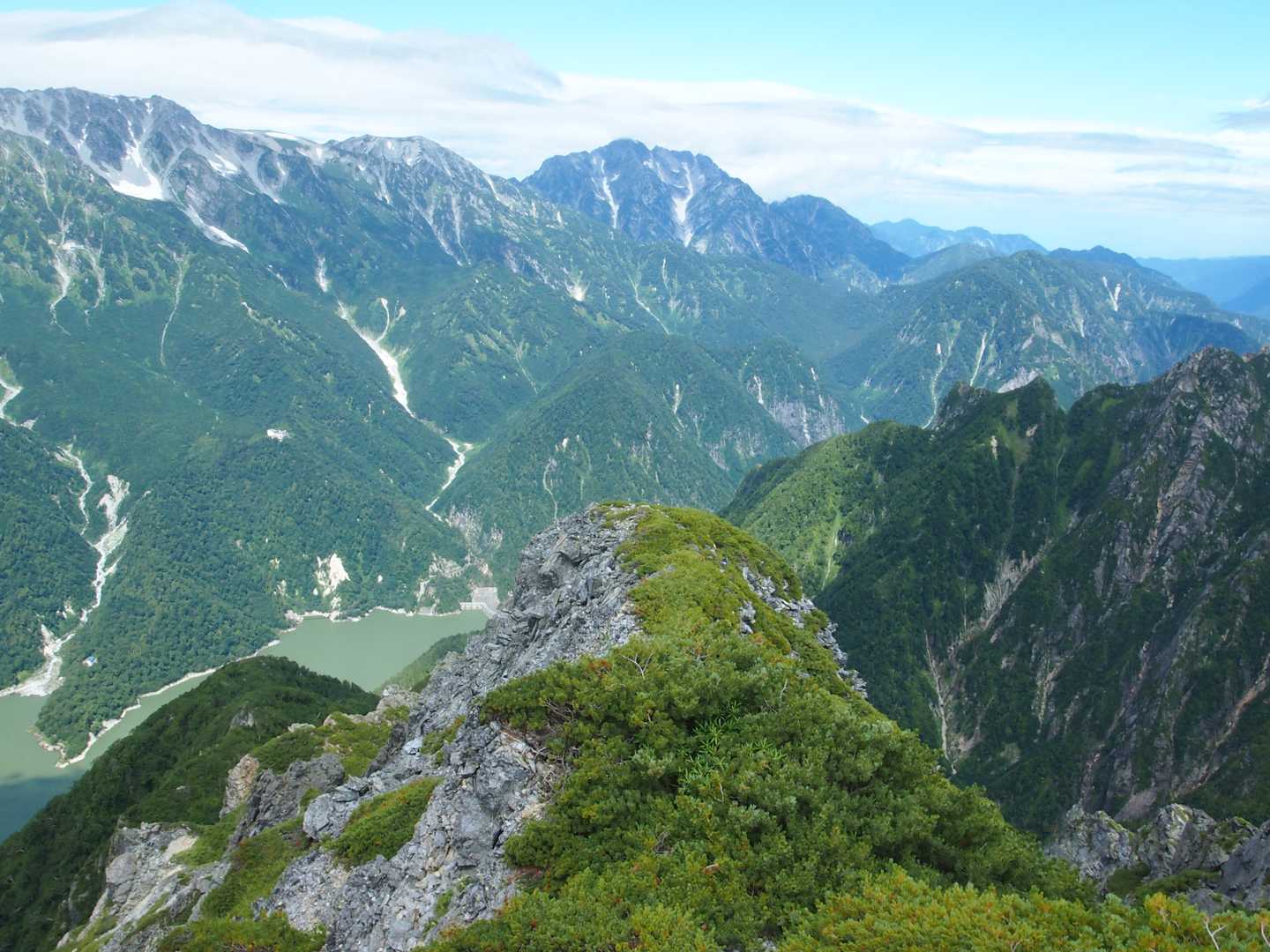 扇沢バス停-針ノ木峠-蓮華岳-針ノ木岳-スバリ岳-赤沢岳- 縦走コースの写真