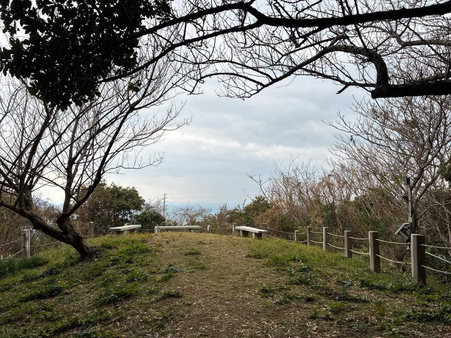 最初の展望台に到着です😀