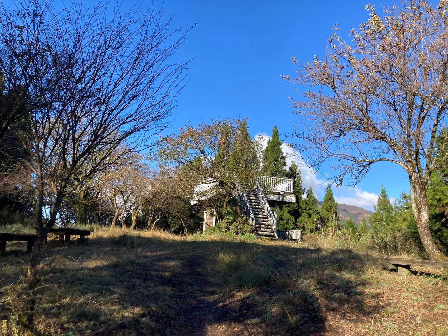 岳ノ台です
立派な展望台ありました