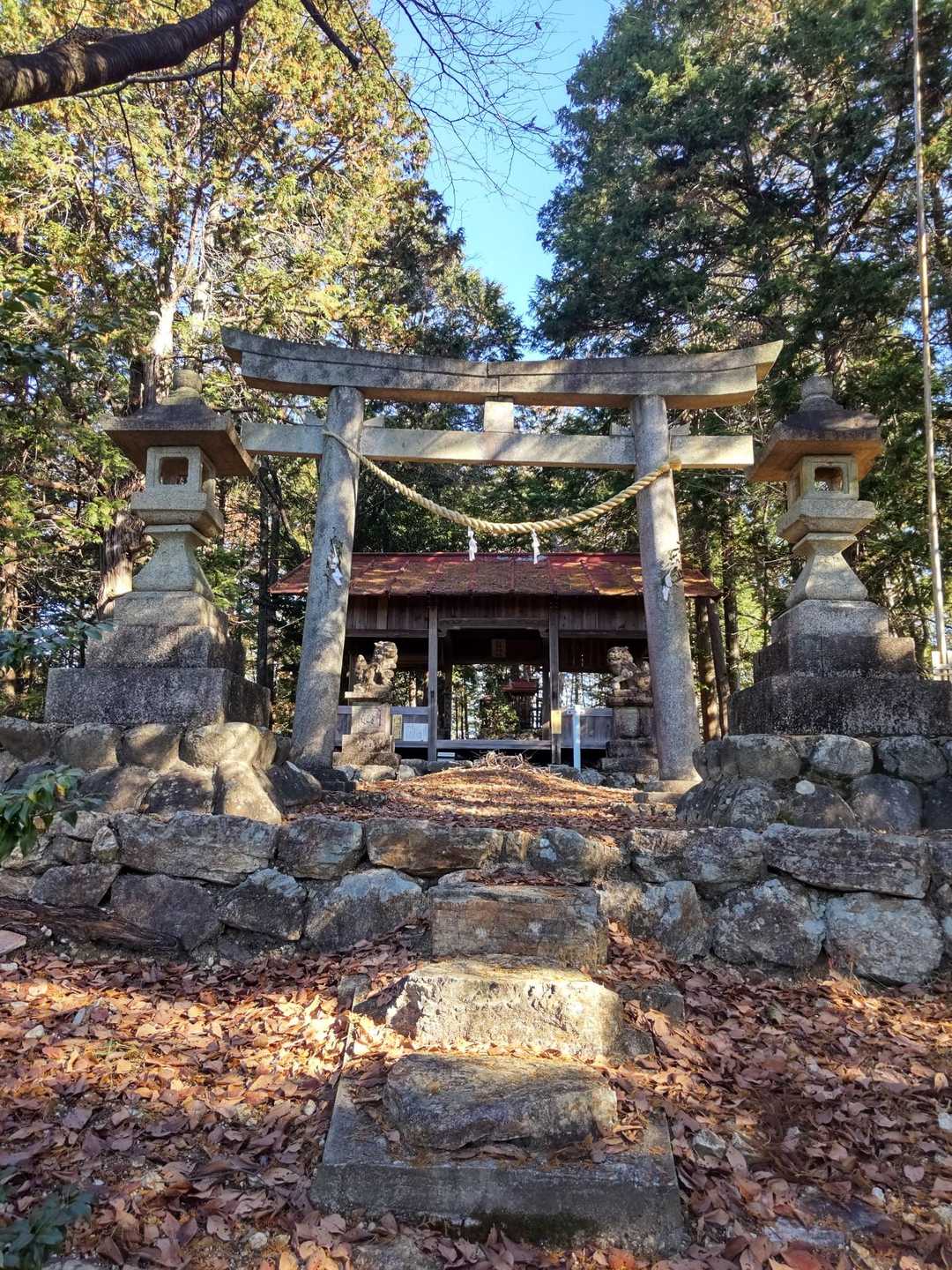 着‼️松鞍神社    山頂