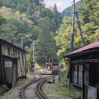 湖上駅ほどではないけれど、結構混雑してる。