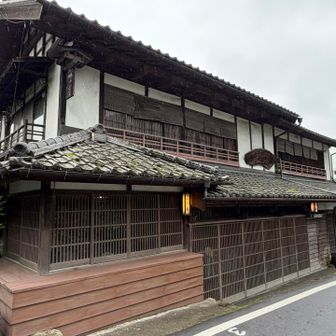 寺前の宿泊施設　その名も一番旅籠