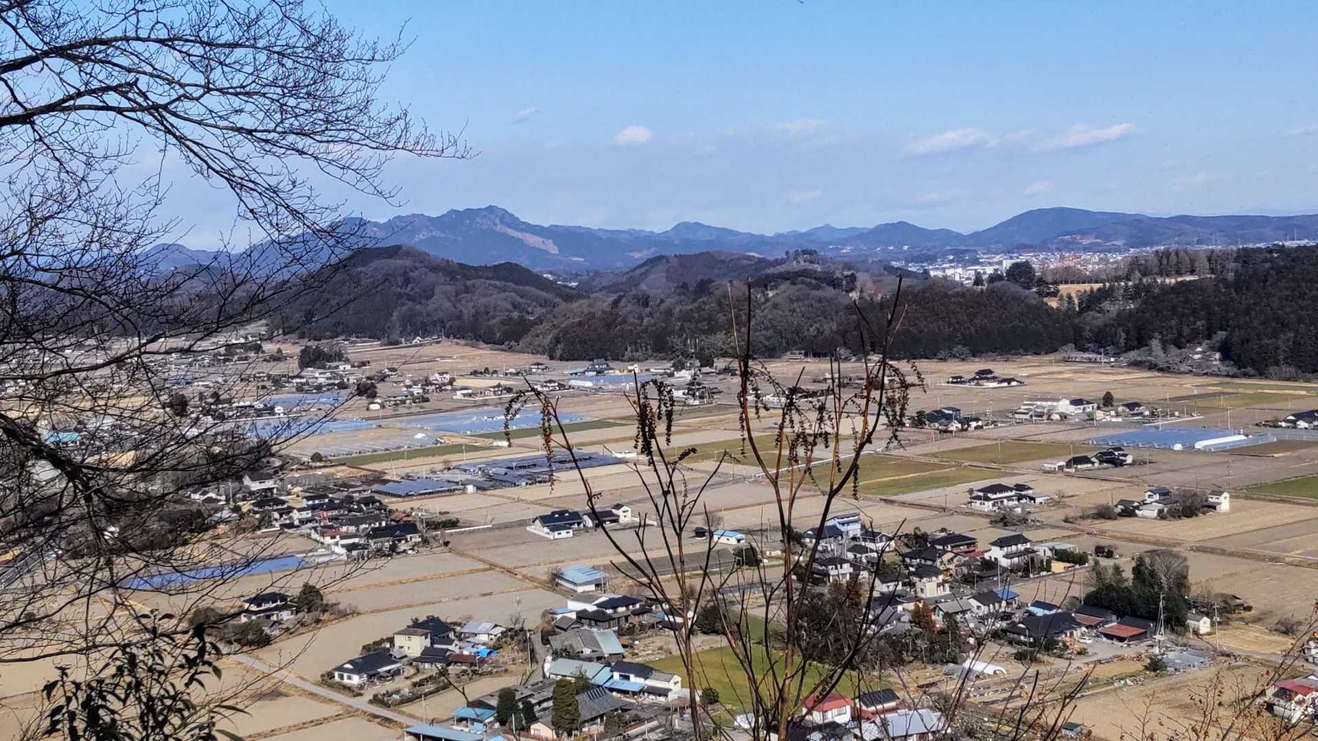 御陵岩の上から古賀志山方面がよく見えます

出会い④
ご高齢のご夫妻としばし栃木の山談義😊