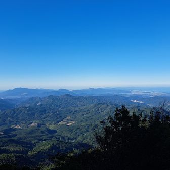福智山、香春岳、大阪山、岩石山と田川の山々と田川地域、そして、行橋市や築城町が一望の絶景でした！