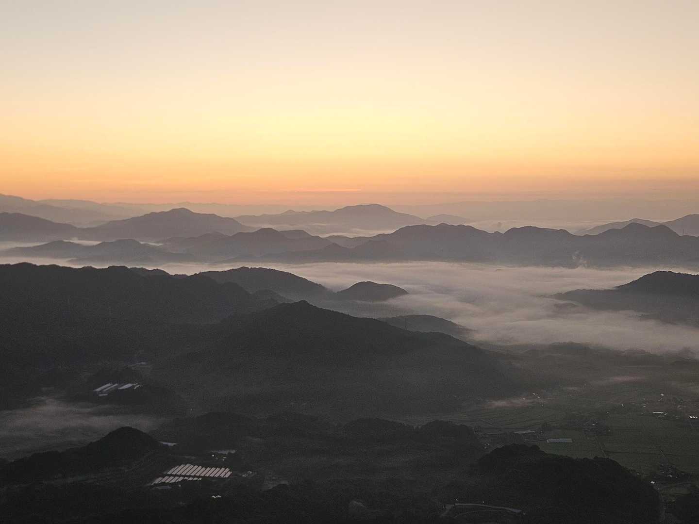 最強低山の呼び声高い、スリル満点の黒髪山定番コースの写真