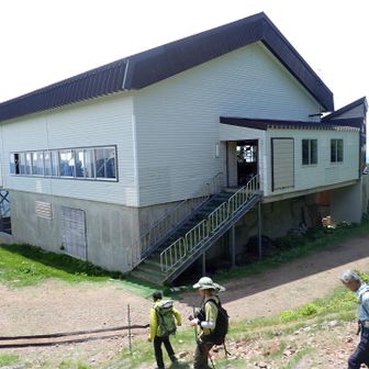 無事、下山しました。ゴンドラ乗り場