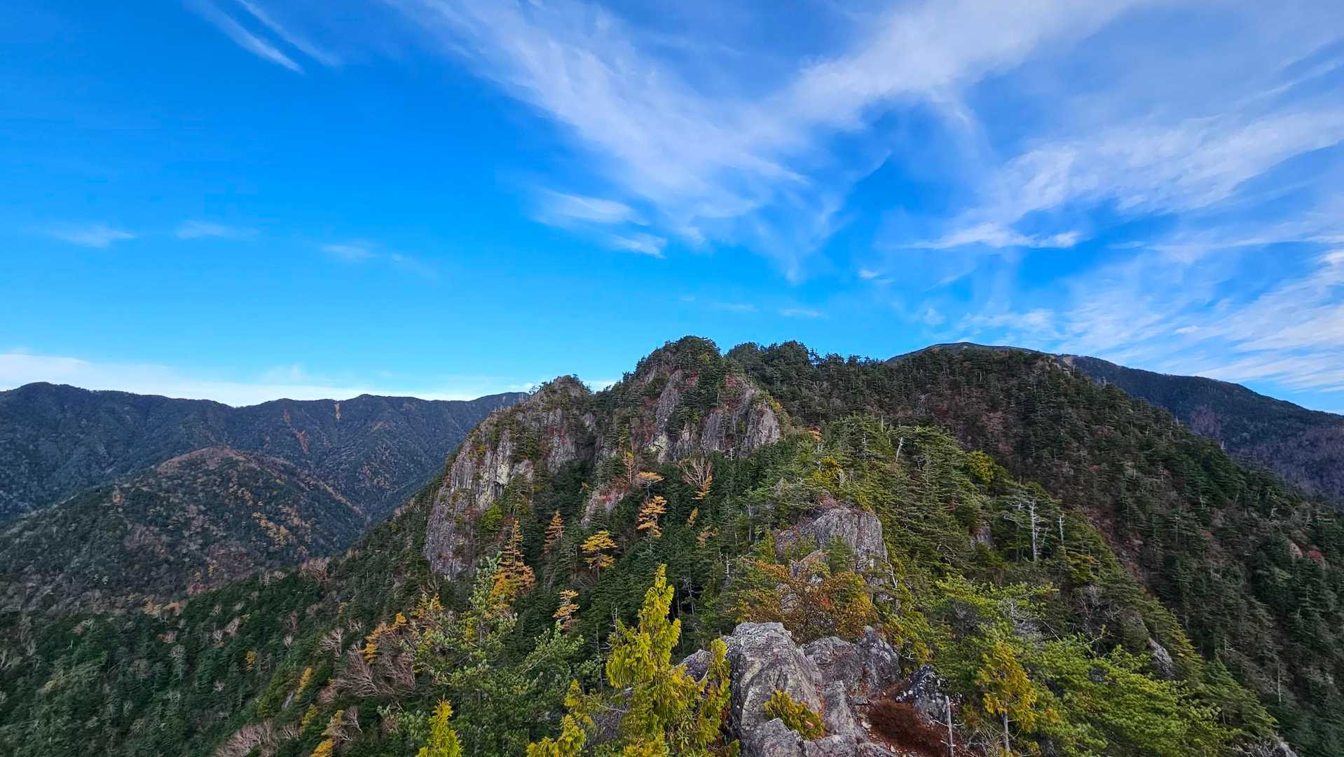 第一岩峰から第三岩峰