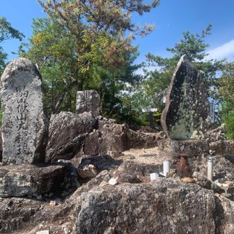 お参りして次の山へ