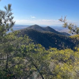 愛宕山　双子山を望む⛰️🏔️
