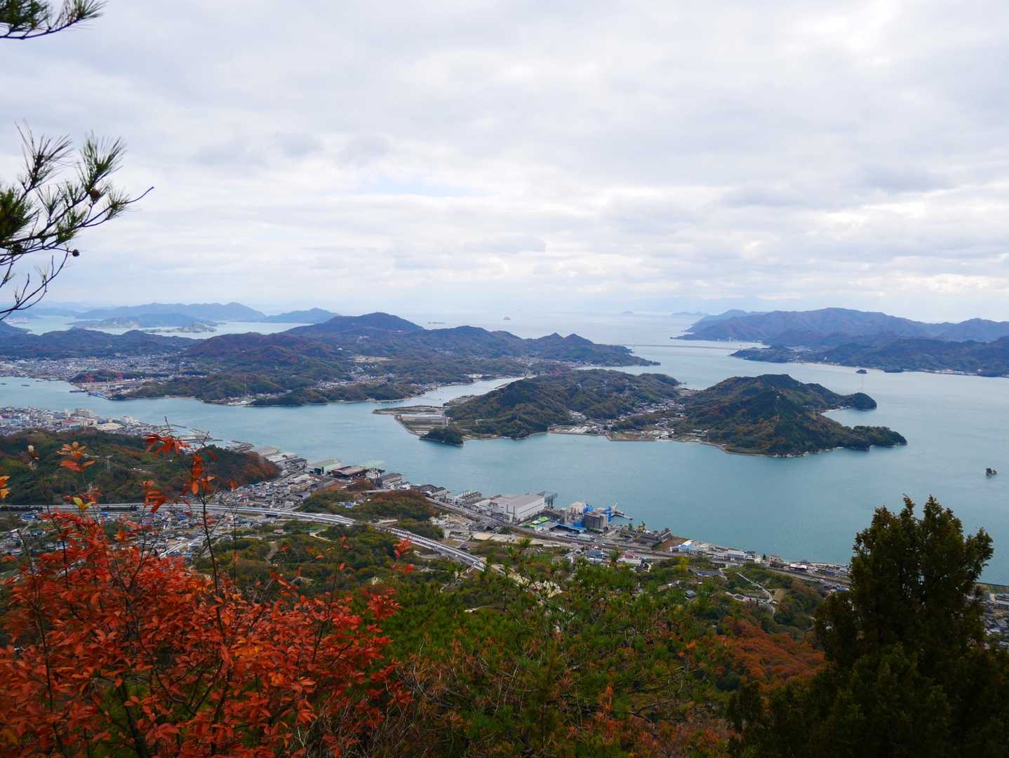 先日、
来訪した岩子島ですね。
ゆるぎ岩🪨！