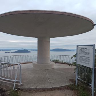 遊鶴亭に到着
小豆島の土庄がよく見えます