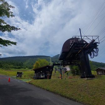 スタート地点にあるリフトの始点。
一回乗ってみたいなぁ(笑)