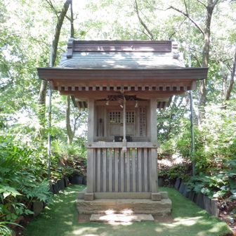 奥の院