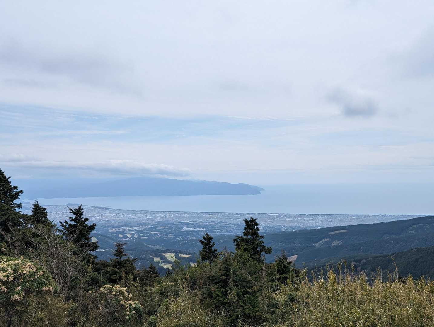 伊豆半島が見える